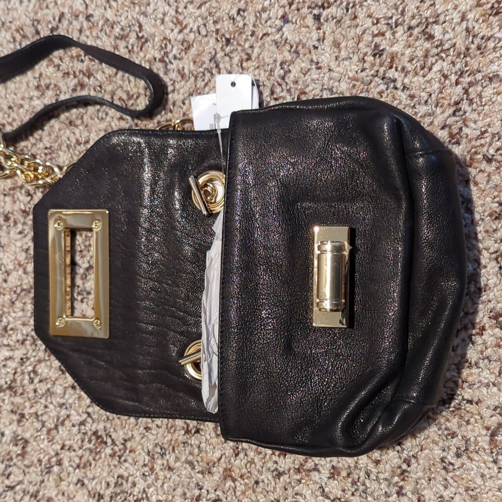 Cache Small Crossbody - Picture 5 of 7